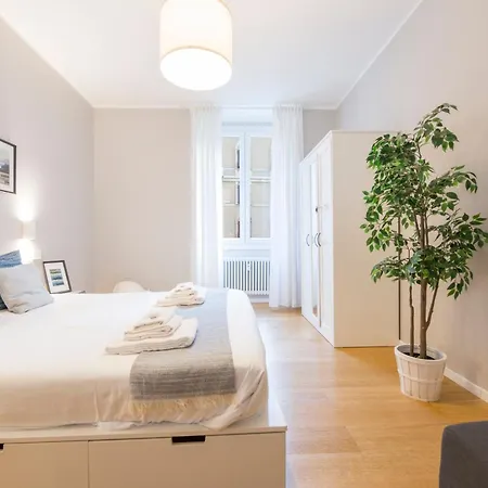 Casaviva-modern Elegant Trilo In Castelletto *