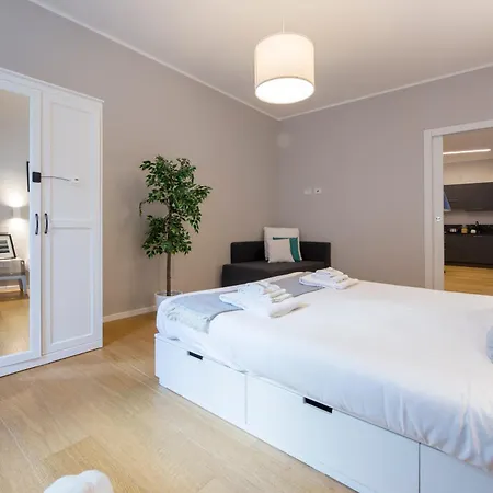 Casaviva-modern Elegant Trilo In Castelletto * Génova