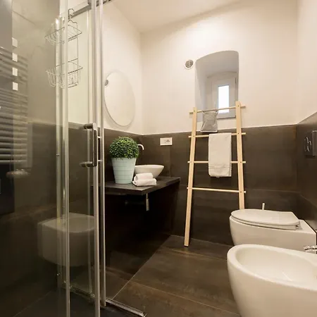 Apartment Casaviva-modern Elegant Trilo In Castelletto *