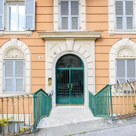 Casaviva-modern Elegant Trilo In Castelletto Apartment Genoa
