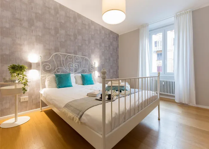 Casaviva-modern Elegant Trilo In Castelletto