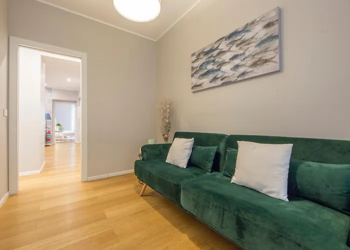 Casaviva-modern Elegant Trilo In Castelletto Apartmán